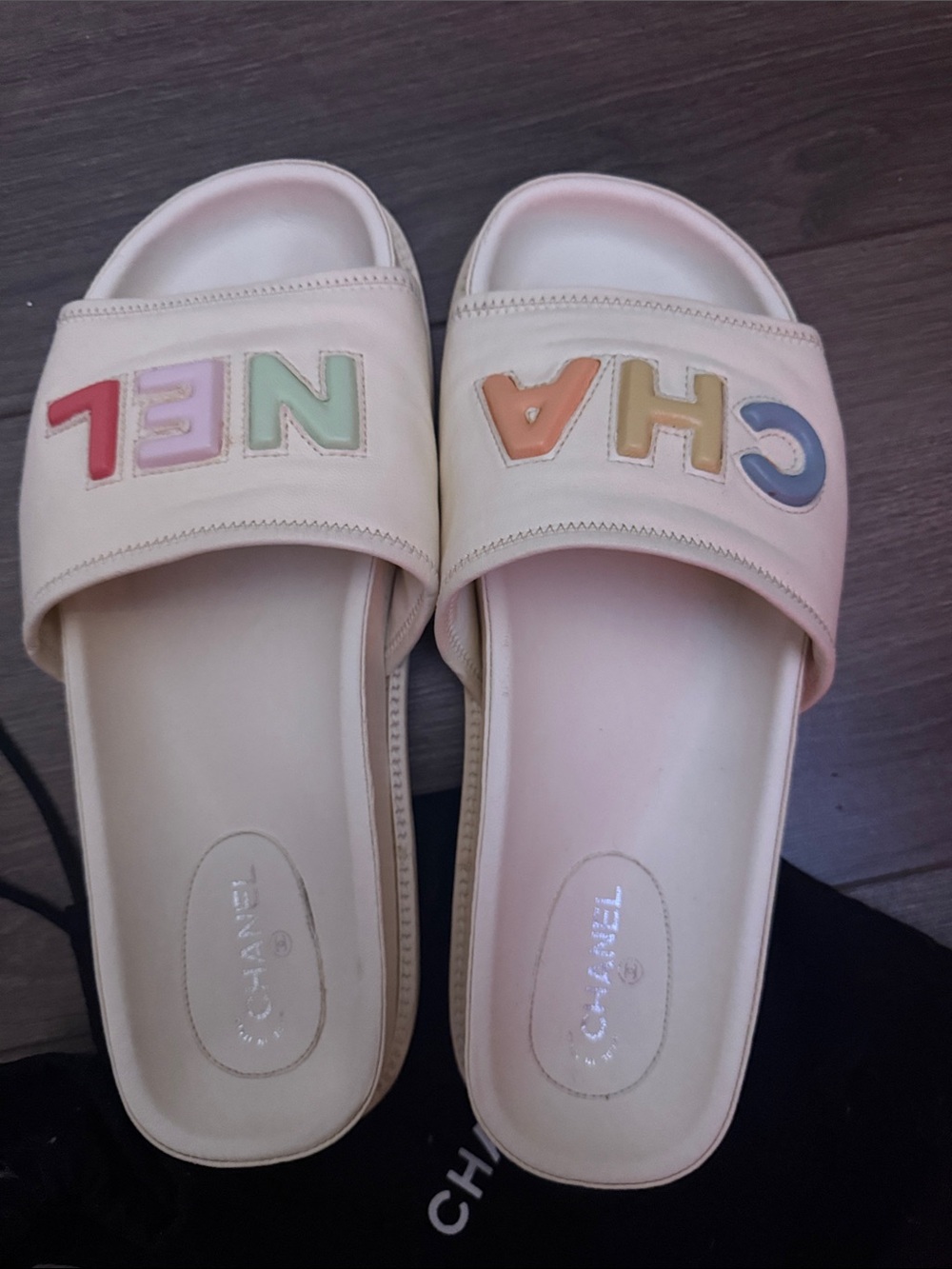 CHANEL Cream Leather Slide Sandals with Multicolor Pastel Logo - Picture 2 of 5